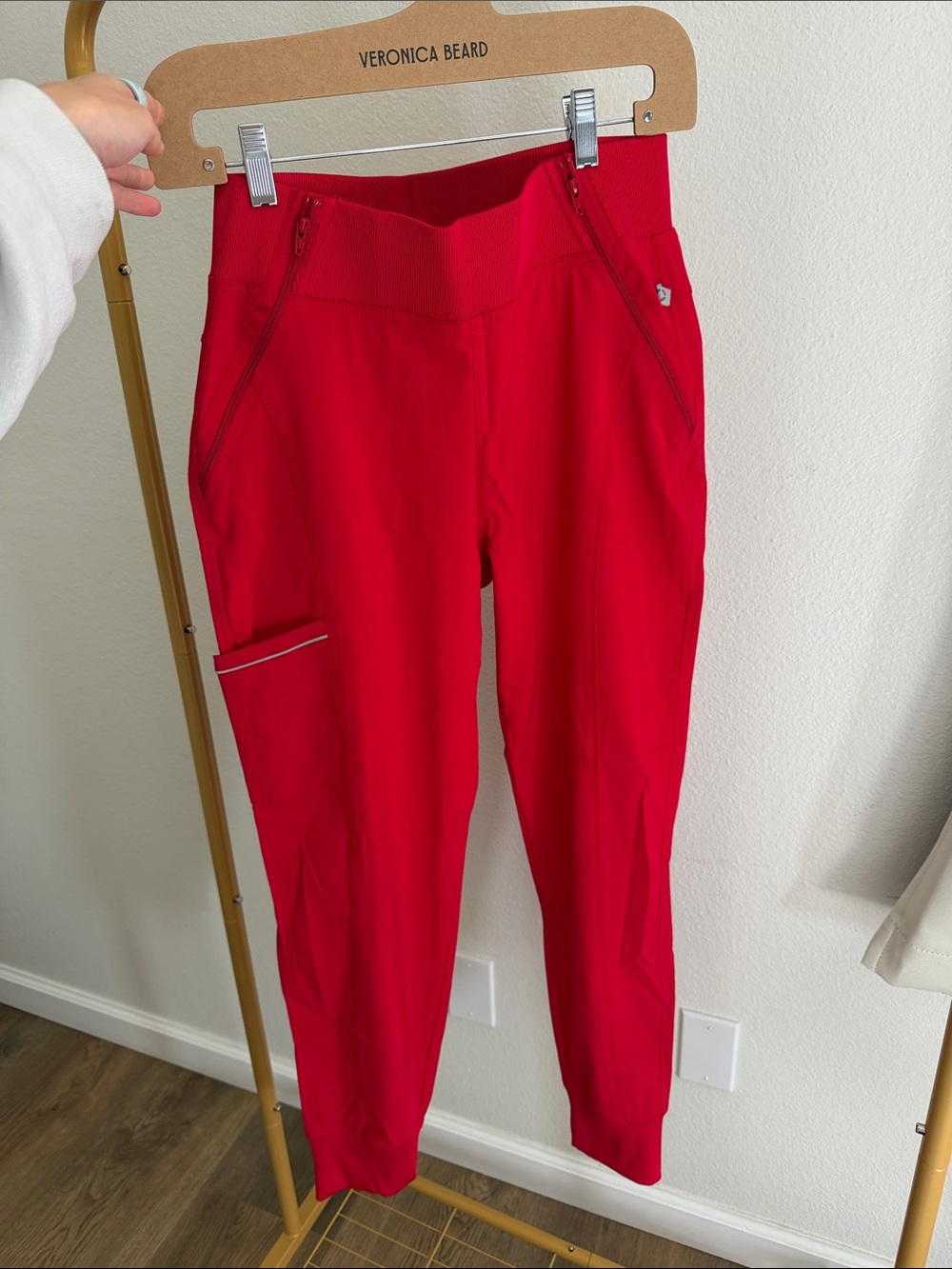 Infinity Zip-Pocket Jogger Scrubs